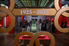 机械人不只能完成扭秧歌、转手绢等高难